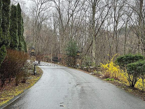 The entrance to community 