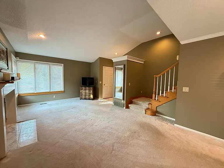 805 N 131st Plz — Photo 3