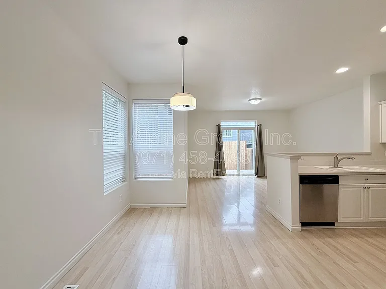 5817 NW 174th Ave — Photo 5