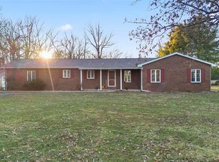 261 Yaeger Lake Trl, Litchfield, IL 62056