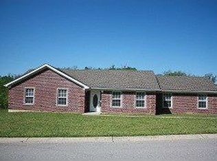 2833 Rolling Creek Dr, Jeffersonville, IN 47130
