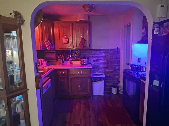 5th image of 2245 Seminole Ave