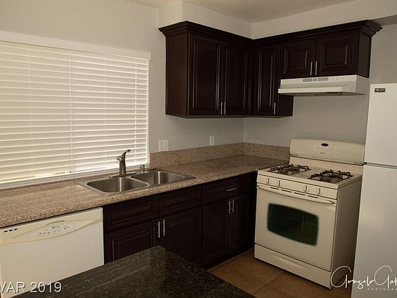 3rd image of 6188 Meadowgrass Ln #0
