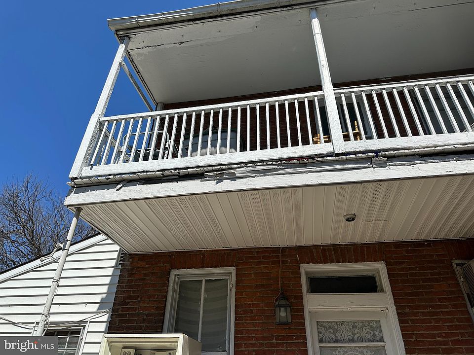 2nd image of 323 S Main St