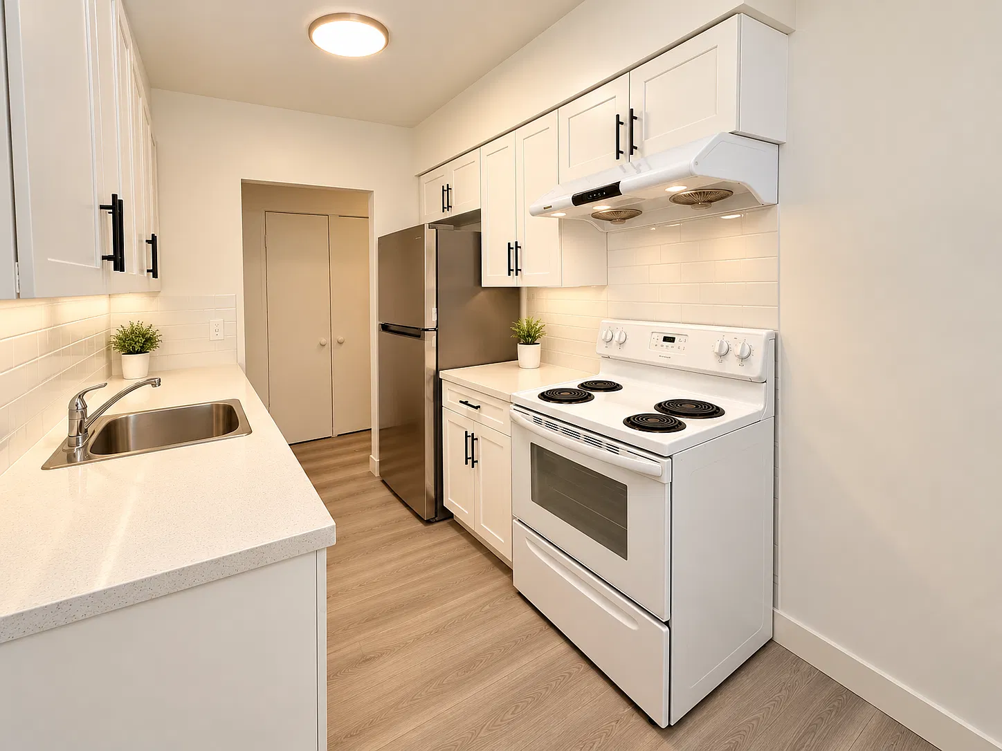 2 bed, 700 sqft, $2,250 — Photo 1