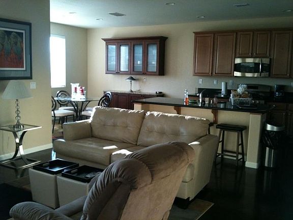 3rd image of 2905 Garda Ct