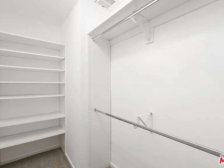10645 Wilshire Blvd #101 — Photo 24