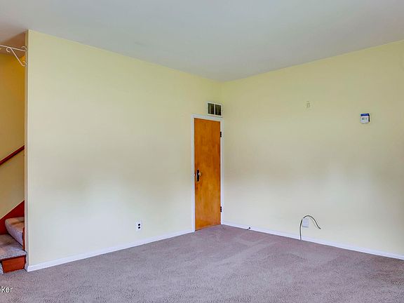 4th image of 4011 Crawford Ave