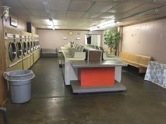 4th image of 232 Blair St