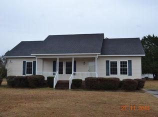 203 Kelly Dr, Laurinburg, NC 28352