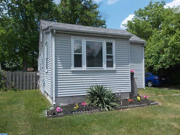 3rd image of 7107 Marion Ave