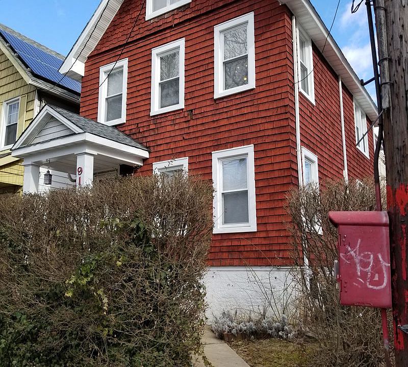 1st image of 91 Tysen St Floor 1