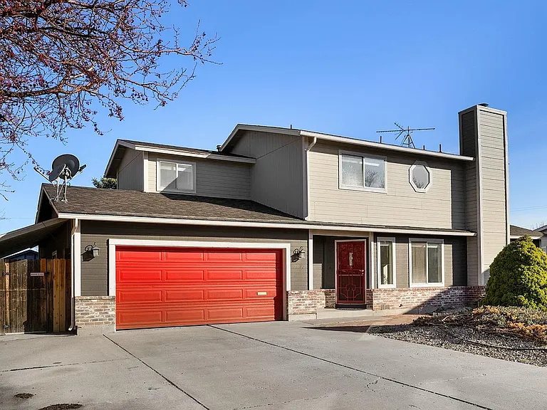 2170 Cobblestone Ct — Photo 14