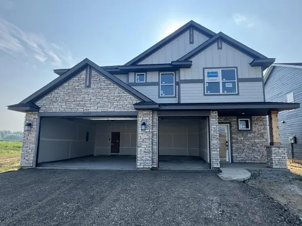 18357 Gladiator Dr, Lakeville, MN 55044