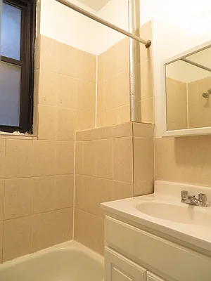 Rented by Bohemia Realty Group | media 10