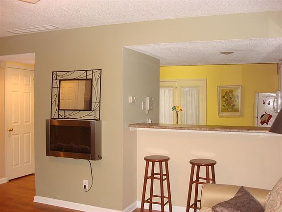 5th image of 3449 S Oaklawn Cir