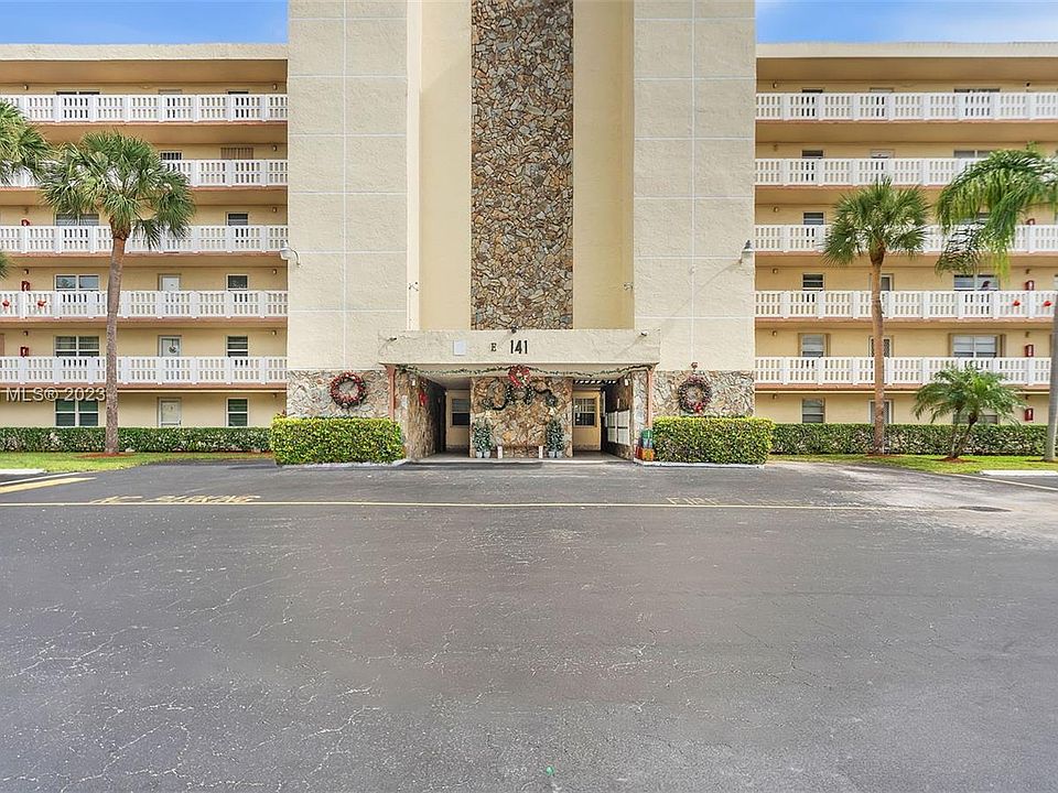Meadowbrook Lakes View East Condominiums 141 SE 3rd Ave Dania, FL