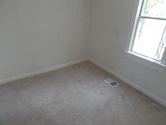 5th image of 3744 21st Ave S
