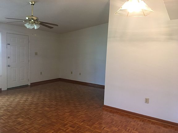 4th image of 3 Bedroom2 Bath Home Centrally Located For Snowbir
