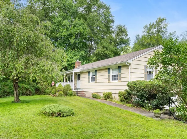 15 Glen Drive, South Salem, NY 10590