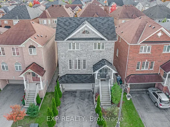 211 Ray Snow Blvd, Newmarket, ON L3X 3J3