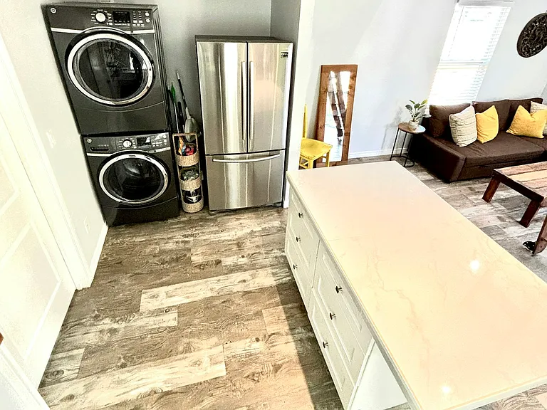 Washer & dryer