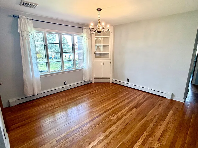 376 Arbor Rd — Photo 8