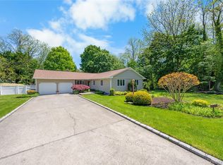 33 View Drive, Miller Place, NY 11764