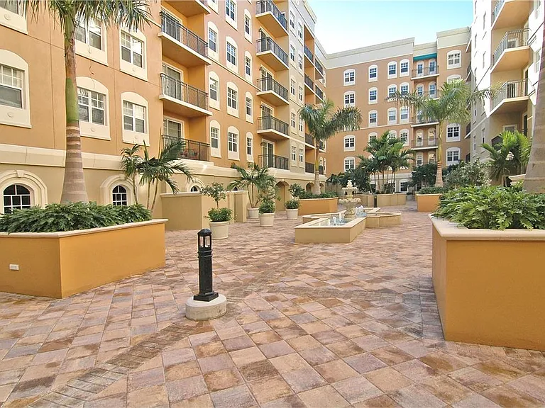 1064 N Tamiami Trl #1522 — Photo 34