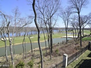 18370 Fairway Oaks Sq, Leesburg, VA 20176