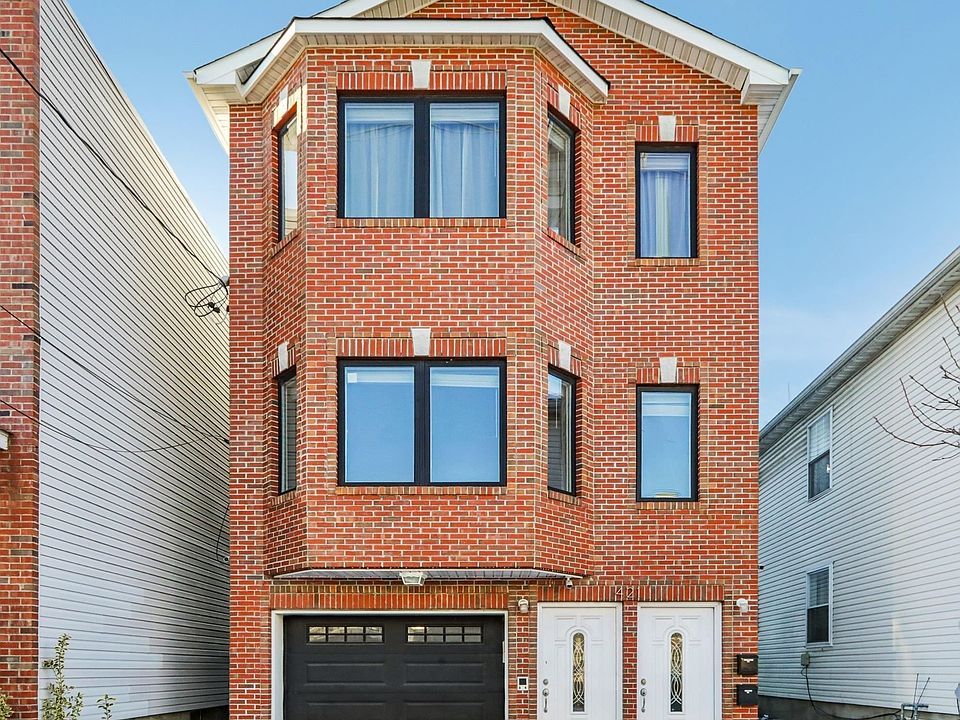 1st image of 421 Liberty Ave