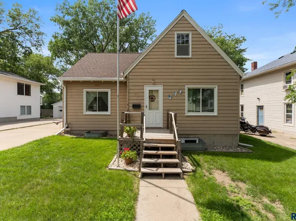 517 S Summit Ave, Sioux Falls, SD 57104
