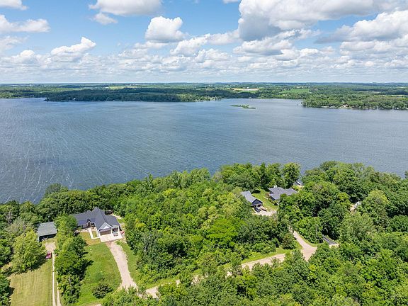 4th image of 15 Camp Winona Trl