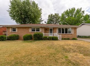 305 W Ash Ave, Decatur, IL 62526