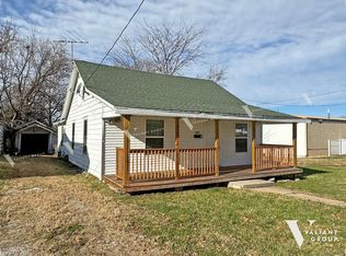 2343 N Travis Ave, Springfield, MO 65803