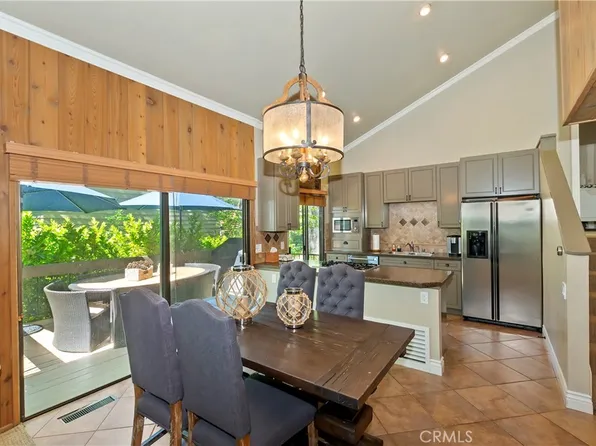 27657 Peninsula Dr #113, Lake Arrowhead, CA 92352