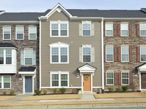 1091 Branch Line Ln, Apex, NC 27502