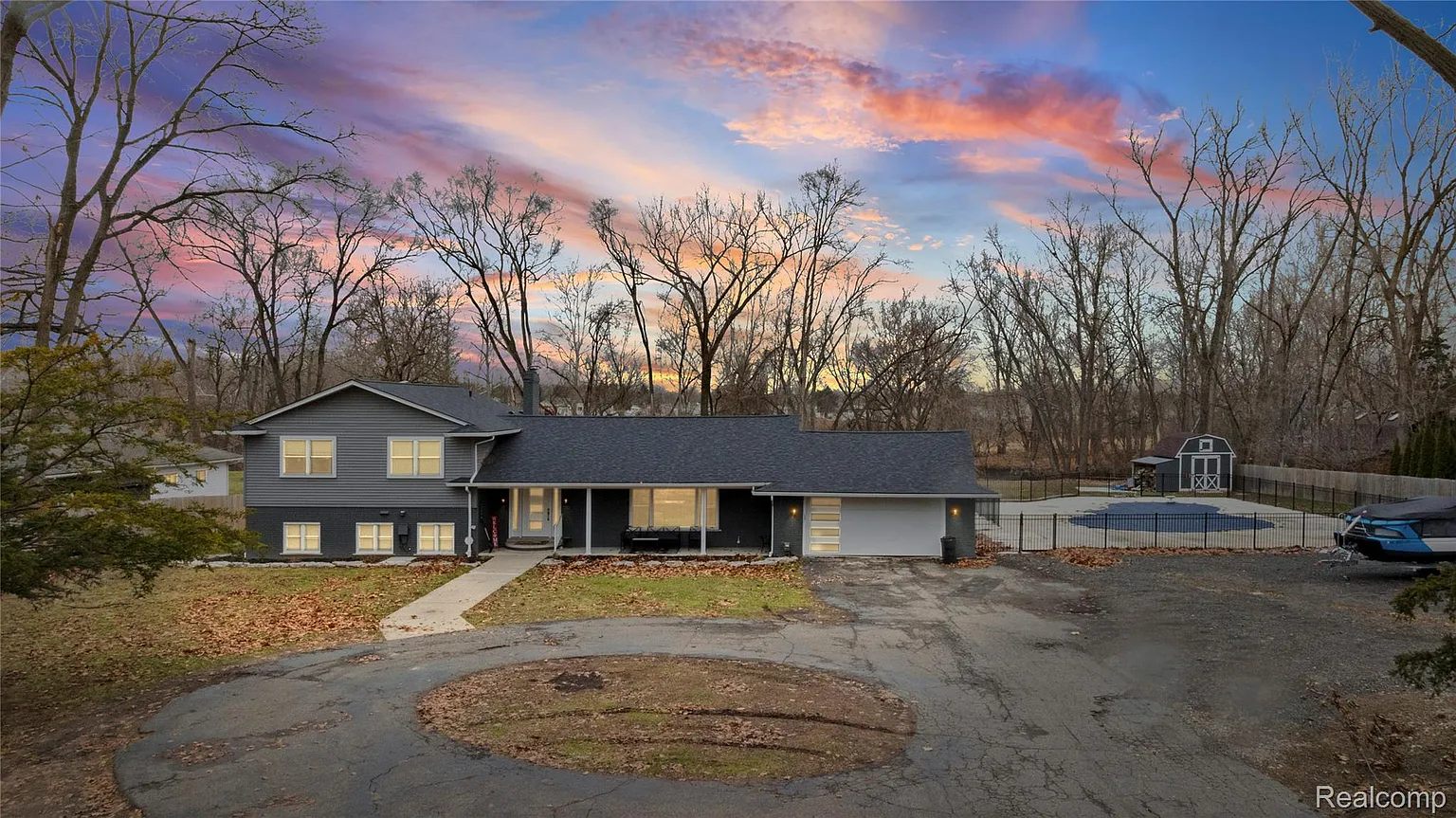 15879 Millar Rd photo 1