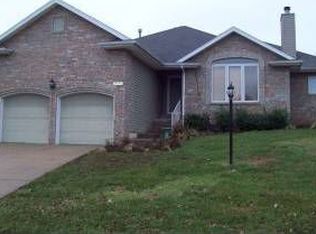 2921 S Eldon Ave, Springfield, MO 65807