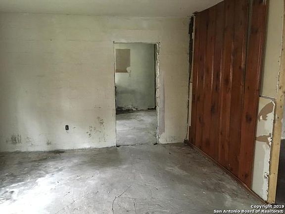 5th image of 2909 Guadalupe St