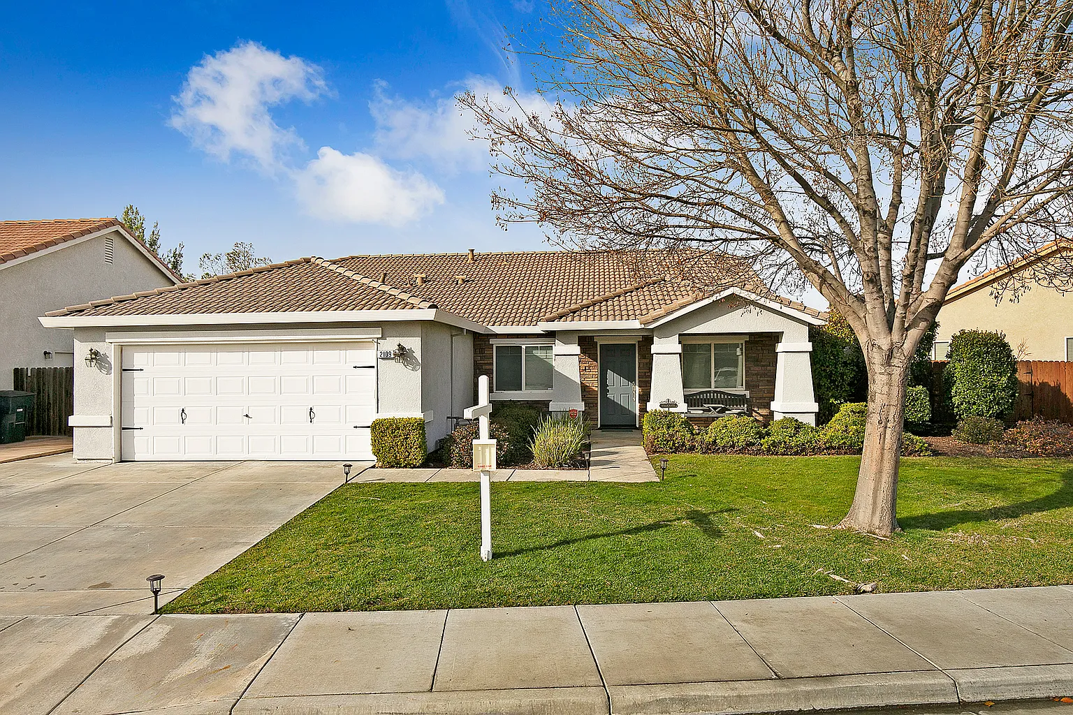 2109 Ashley Ln photo 1