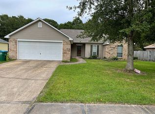 3228 Stonegate Cir, Gautier, MS 39553