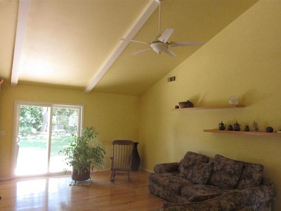 5th image of 3173 Samantha Dr