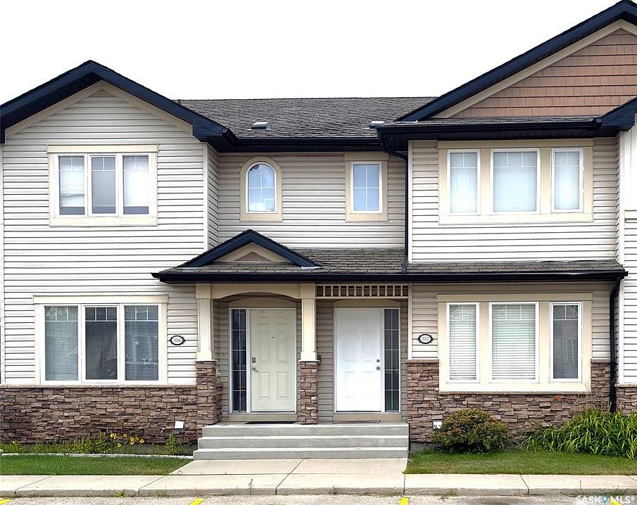 1st image of UNIT 307-415 Lynd CRESCENT