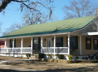 987 4th St, Florala, AL 36442