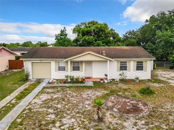 135 Morelia Ln, Kissimmee, FL 34743