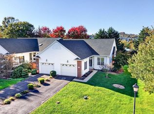 381 Spring Oaks Dr, Harrisonburg, VA 22801