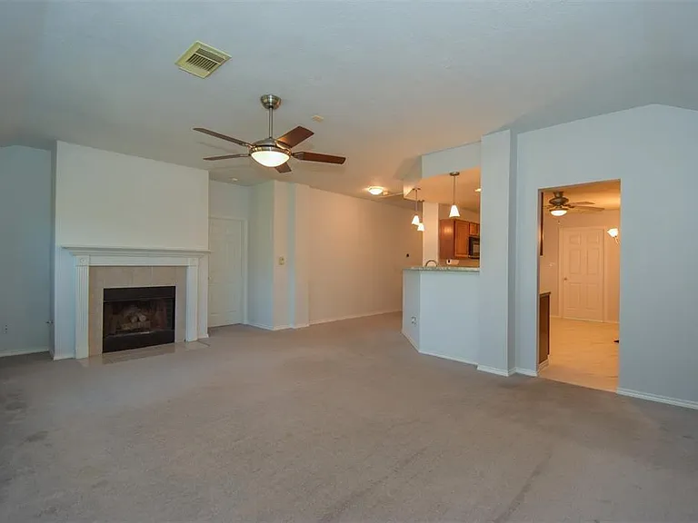 16122 Speyburn Ct — Photo 4