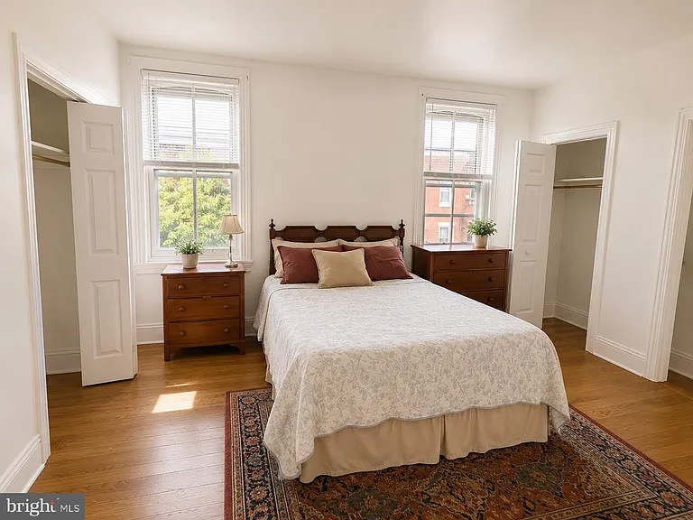 2826 Poplar St #3 — Photo 7