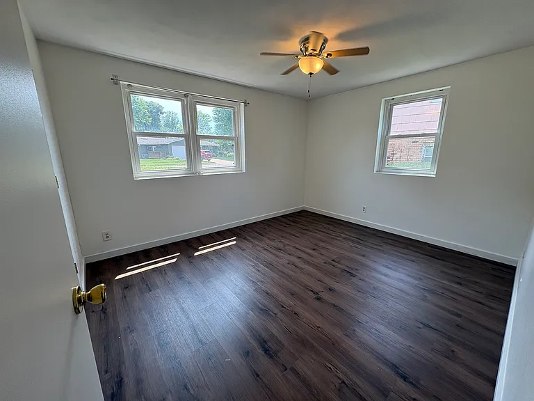 4403 W Broyhill Ct #B — Photo 8